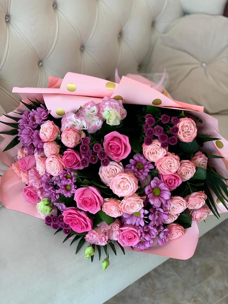 Букет цветов из: Хризантемы, Розы и Лизиантусы в Большое Козино