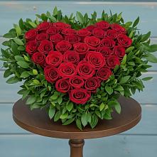 Цветочная композиция из Розы в виде сердца в Большое Козино