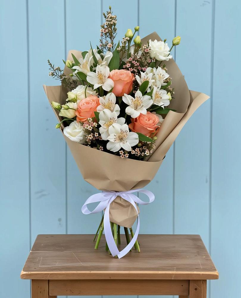 Букет цветов из: Альстромерии, Лизиантусы, Розы и Хризантемы в Большое Козино